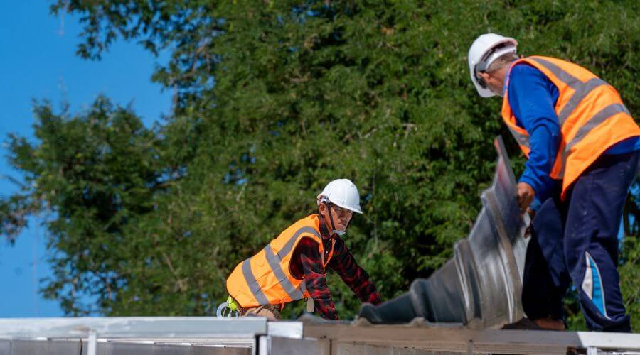 Professional new roof installation services in Toronto, OH